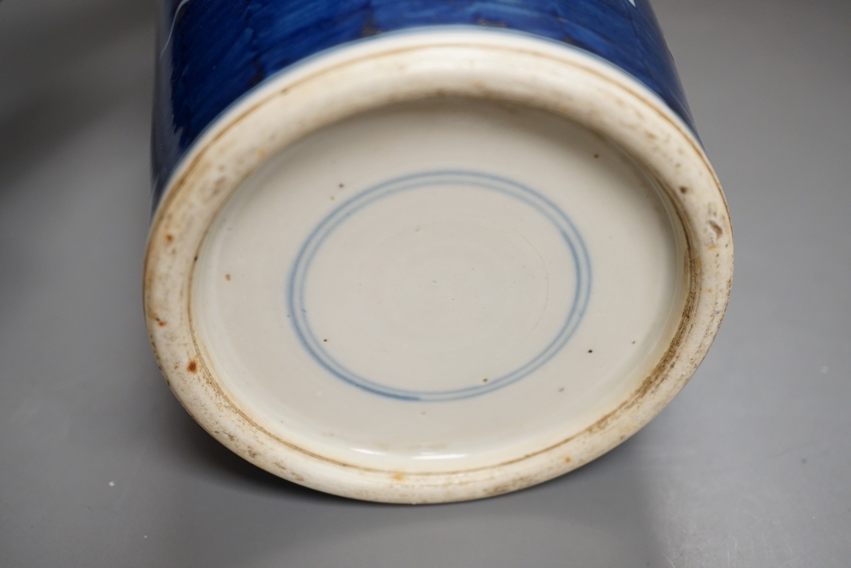 An Imperial Vienna porcelain factory twin handled vase, early 19th century, 23.5cm high, crack to one handle